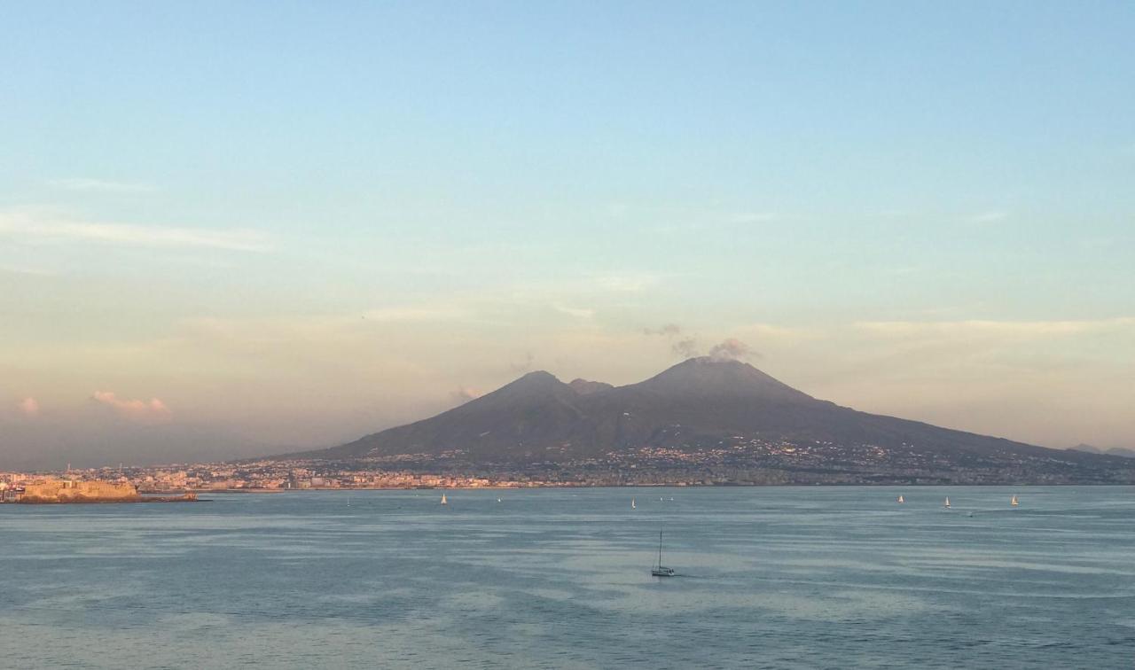 Primopianoposillipo Bed & Breakfast Наполи Екстериор снимка